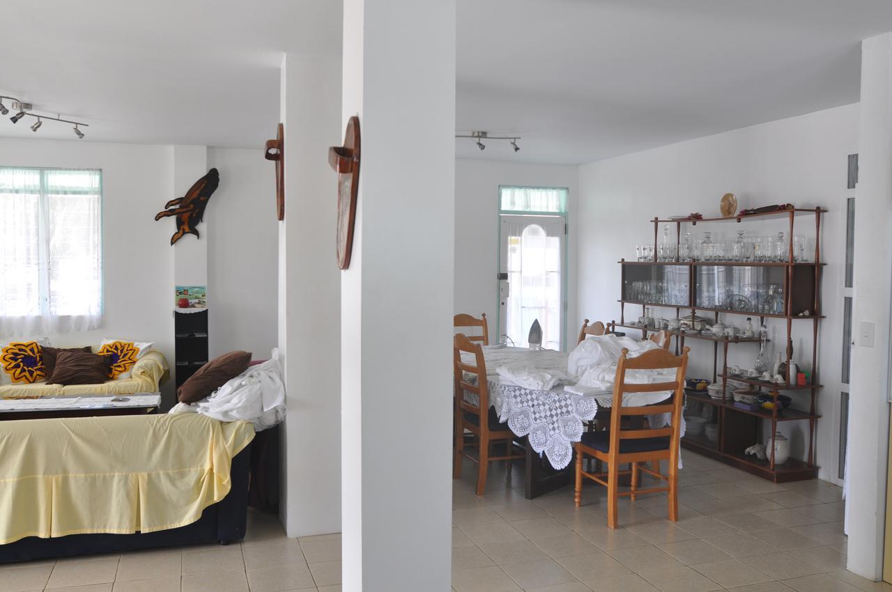 Bed and Breakfast Flying Annie Moa Neiafu Exterior foto