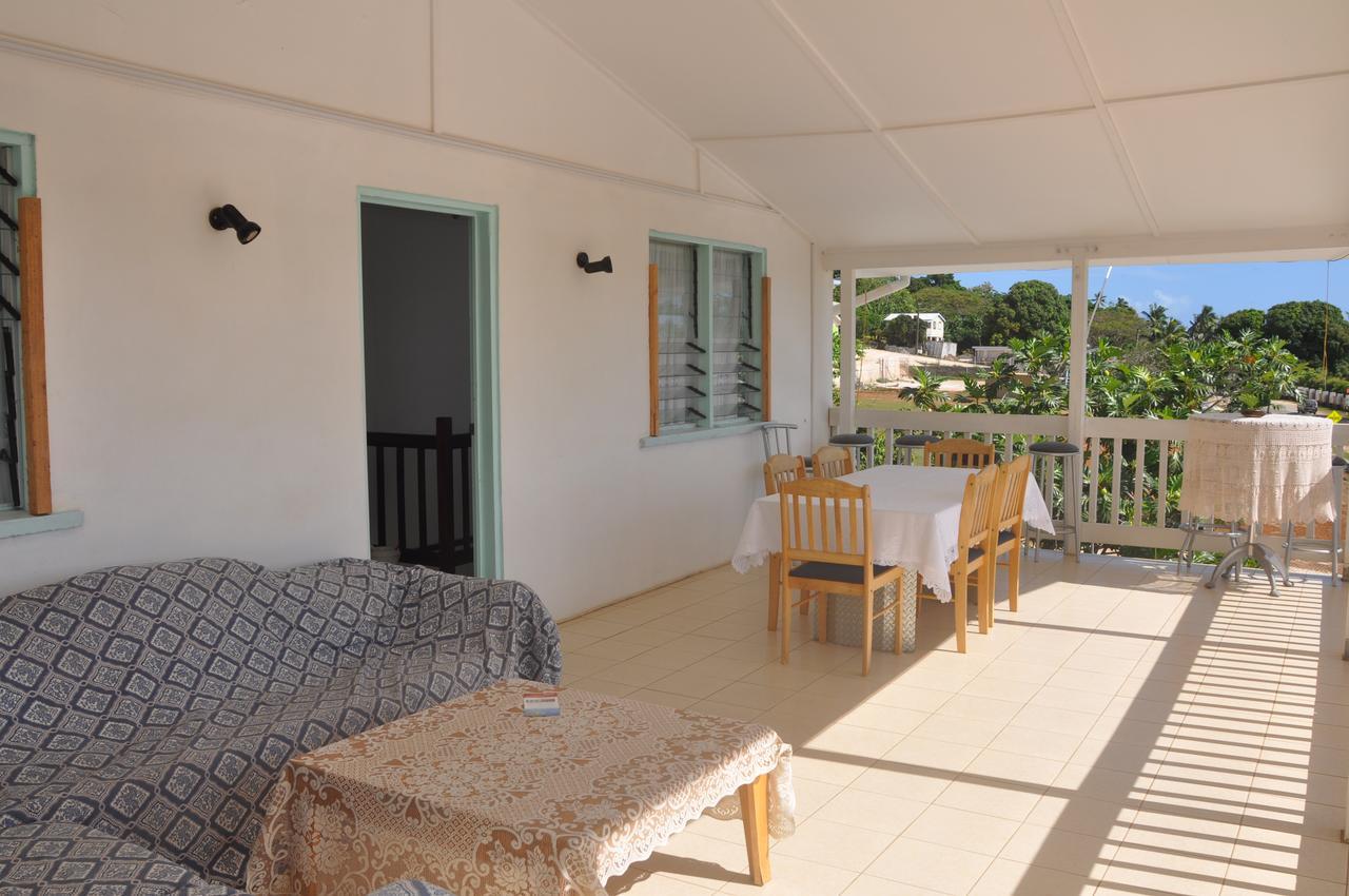 Bed and Breakfast Flying Annie Moa Neiafu Exterior foto